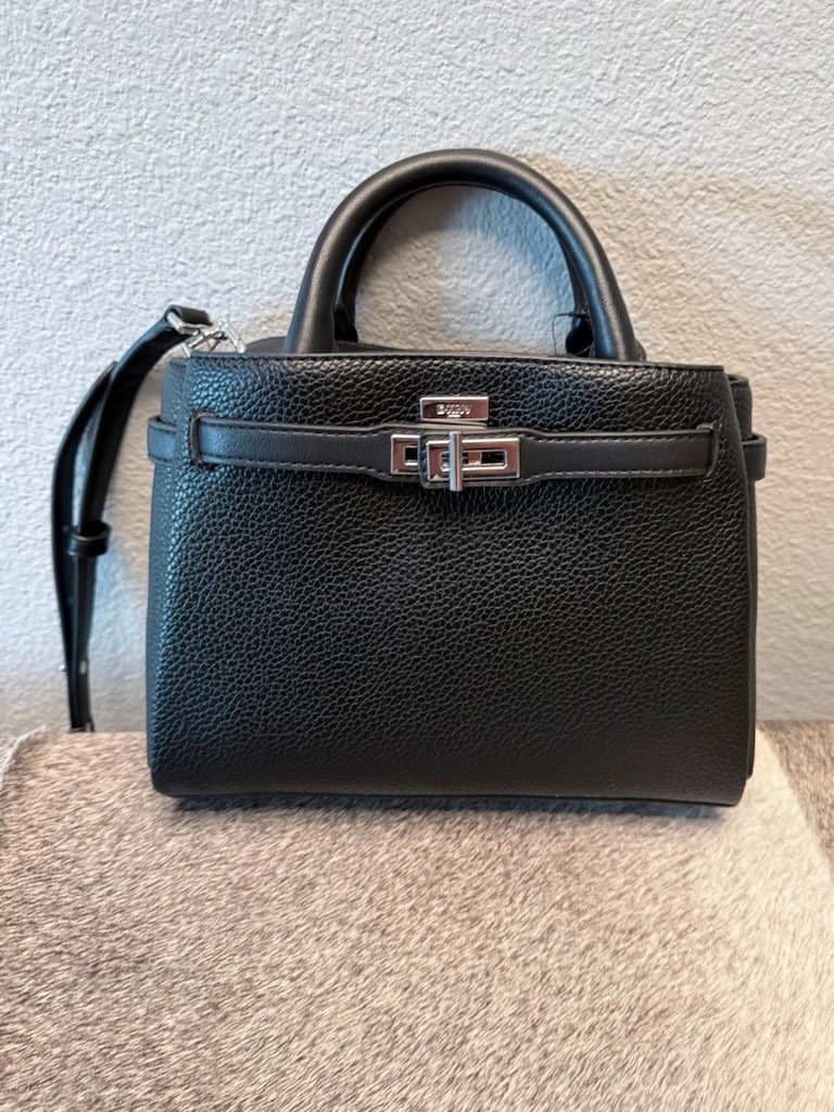 black purse.jpg