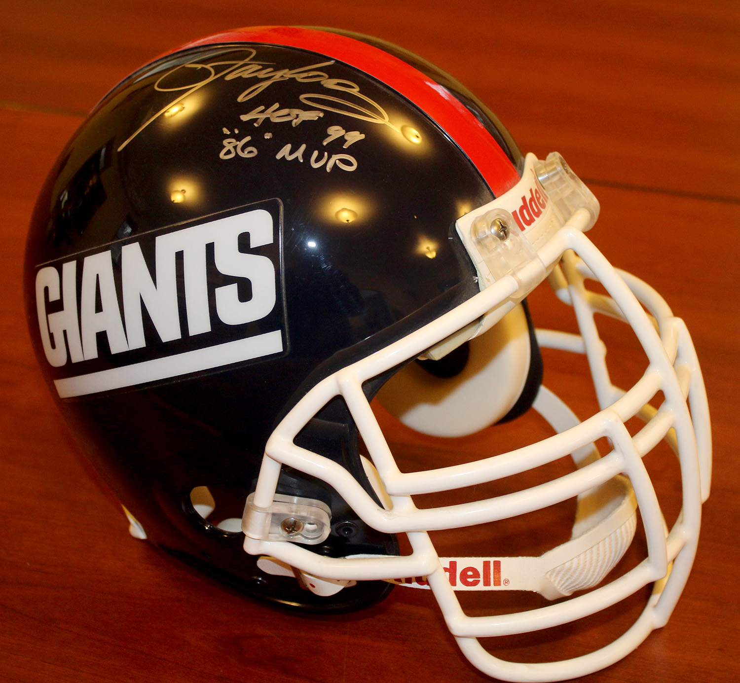 Giants Helmet.jpg