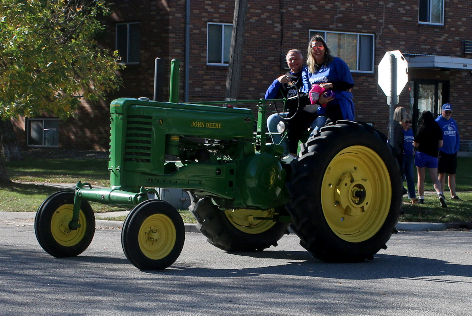 van horn parade.jpg