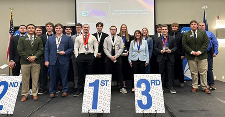 Collegiate DECA members excel at state career development conference